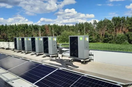 Instalación industrial con bomba de calor Mycond serie BeeEco