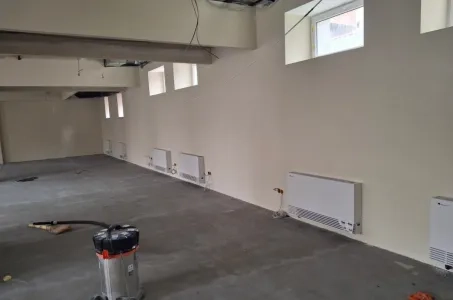 Instalación industrial con unidades fan coil de pared Mycond
