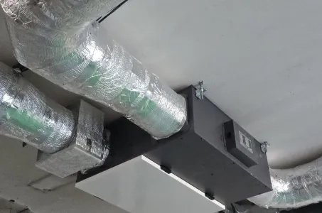 Nave de producción con unidades de ventilación de recuperación de energía Mycond MVC700-A